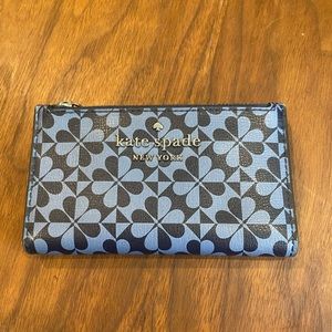 NWOT Kate Spade Patterned Wallet